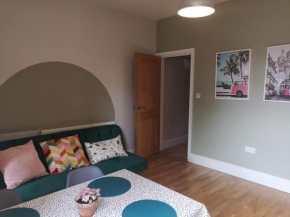 NEW Derby Pride Park Arena Moorways 4 bedrooms 7 beds -Spacious contractors or group -FREE PARKING